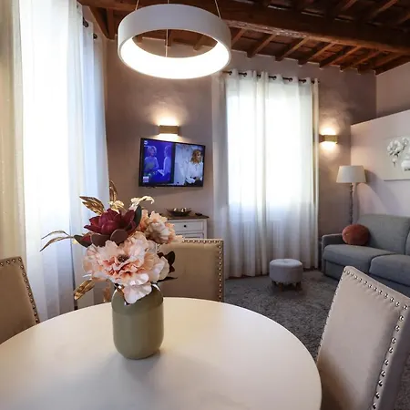 Santo Spirito - Elegante In Pieno Centro Apartment Florence