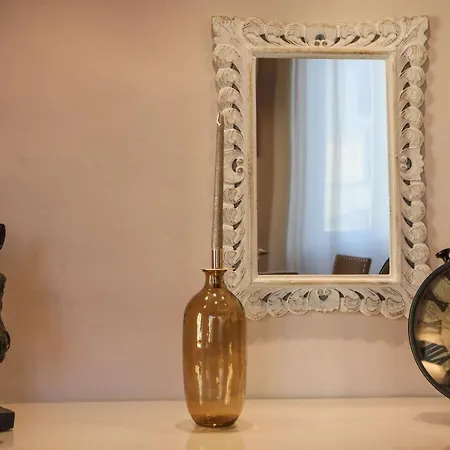 Apartment Santo Spirito - Elegante In Pieno Centro Florence