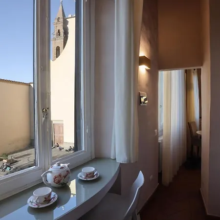 Apartment Santo Spirito - Elegante In Pieno Centro Florence