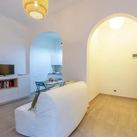 De Paolo Apartment *