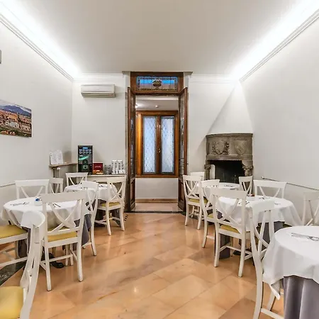 Accademia 3* Florence