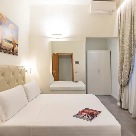 Accademia Hotel 3*