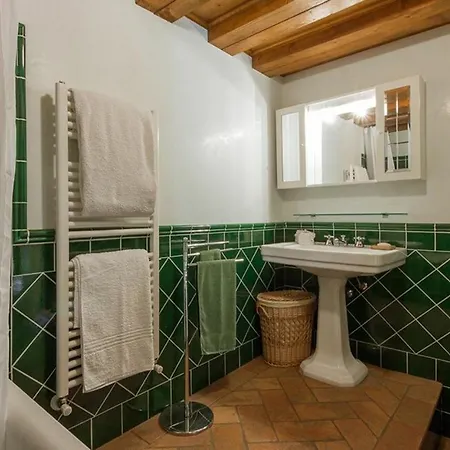 Apartment Duomo Vigna Nuova By Halldis