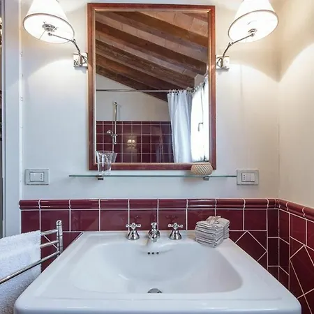 Apartment Duomo Vigna Nuova By Halldis Florence