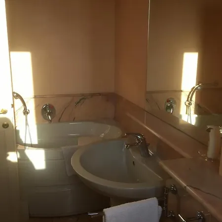 Cherubini Apartment Florence