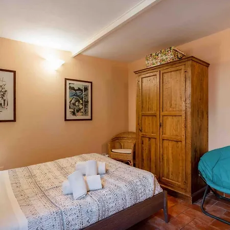 Appartement San Frediano Cozy Studio With Private Patio Florence