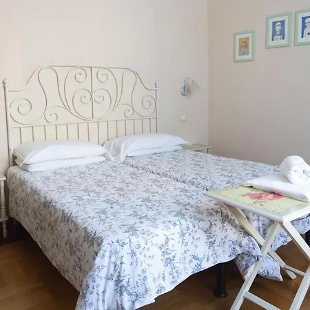 Relais Accademia Guest house