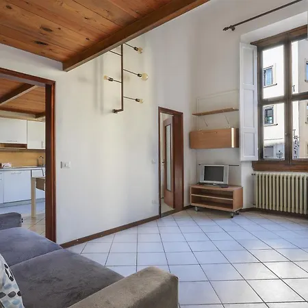Apartment Santa Maria Novella Bright And Modern - Hosted By Sweetstay