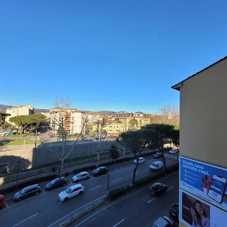 Fabio's Guesthouse&parking