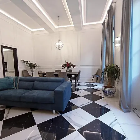 The Buckley Firenze