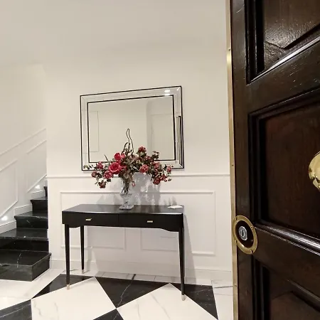 Aparthotel The Buckley Firenze Florence