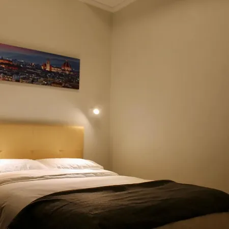 900 Toscana Hotel 2*