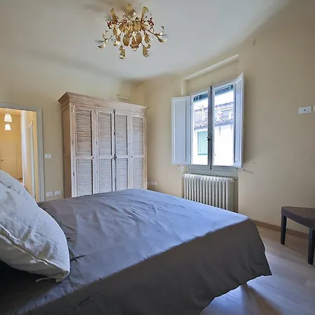 - Alfani Apartment Florence