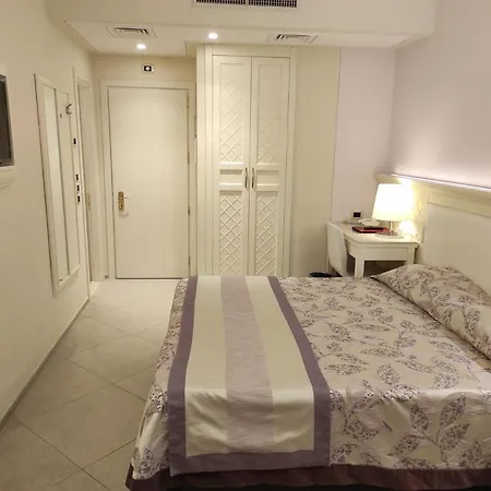 Corona D'italia Hotel