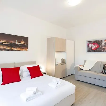 Leopolda Station Apartment