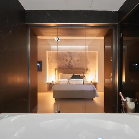 Five Stars Luxury With Jacuzzi Apartment *