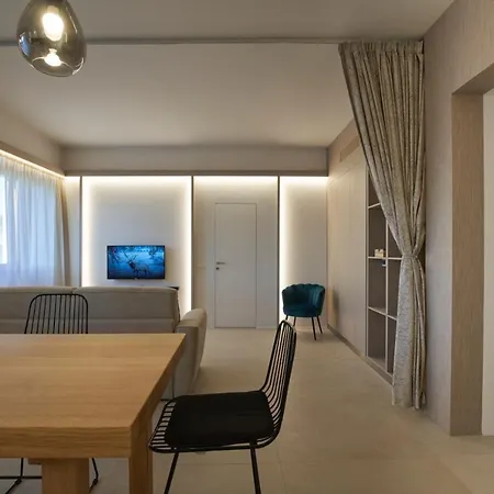 Five Stars Luxury Apartment *