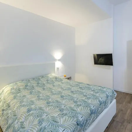 Ruote Apt - Dolcevita Holiday Apartment *
