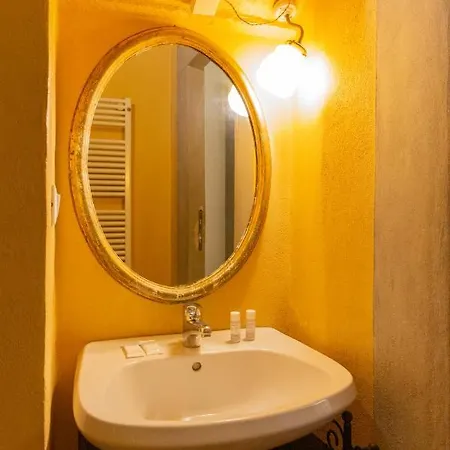 Comfy Near Palazzo Pitti Florence