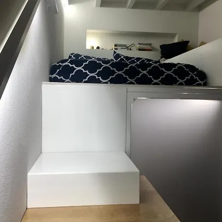 Lola Loft Florence
