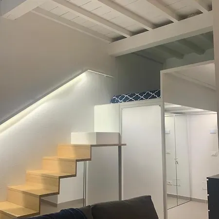 Lola Loft Apartment *
