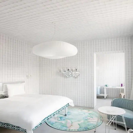 Hotel 25hours Piazza San Paolino
