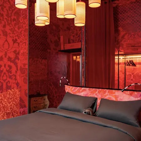 25hours Piazza San Paolino 4*
