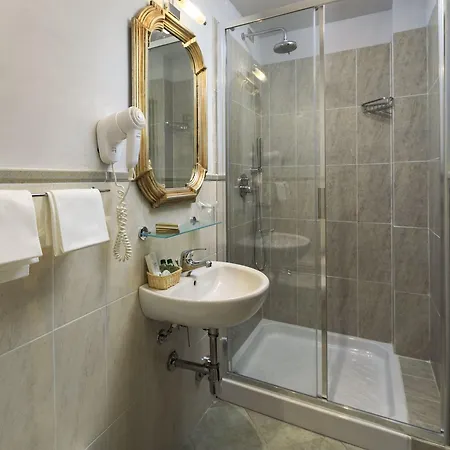 Carlotta Hotel 4*