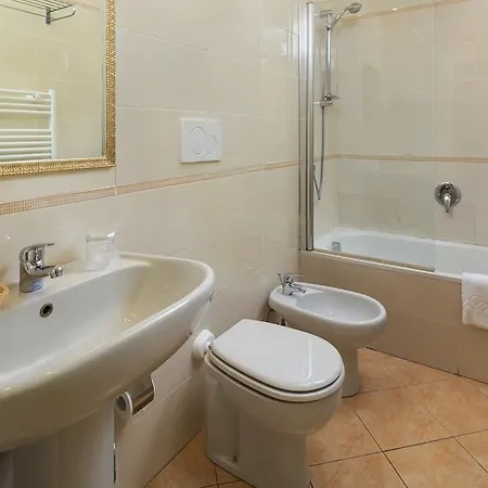 Carlotta Hotel 4*