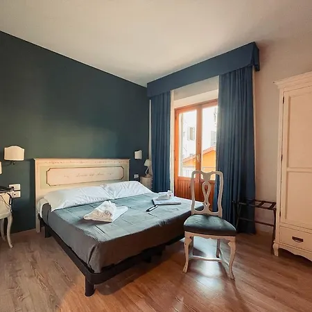 Azzi 3* Florenz
