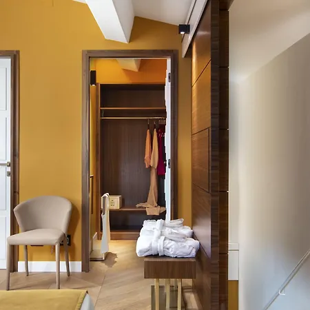 Degli Orafi 4* Florence