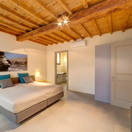 Palazzo Mannaioni Aparthotel 4*