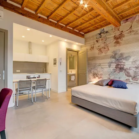 Palazzo Mannaioni Aparthotel 4*