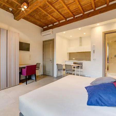 Palazzo Mannaioni Aparthotel 4*