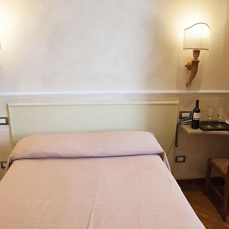 Aurora 3* Florence