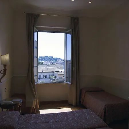 Aurora Hotel
