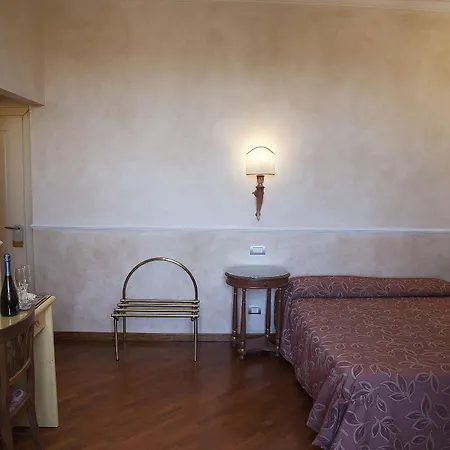 Hotel Aurora