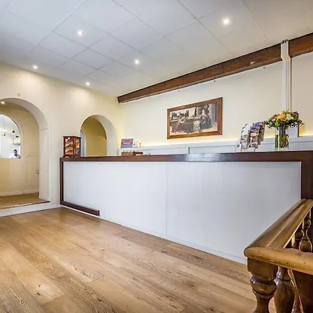 Bed & Breakfast Old Bridge 3*