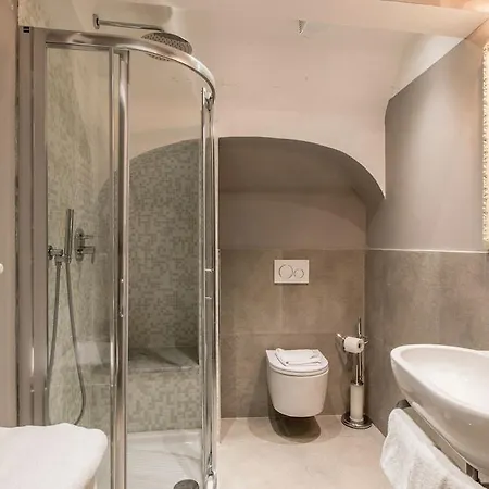Badia Fiorentina Couette-café 3*