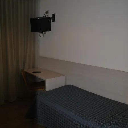 车公园酒店 3*