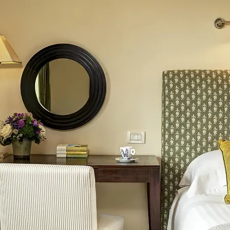 Rocco Forte Savoy 5* Florence