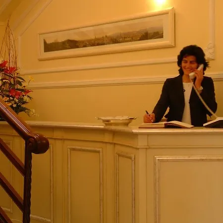 Michelangiolo Aparthotel 3*