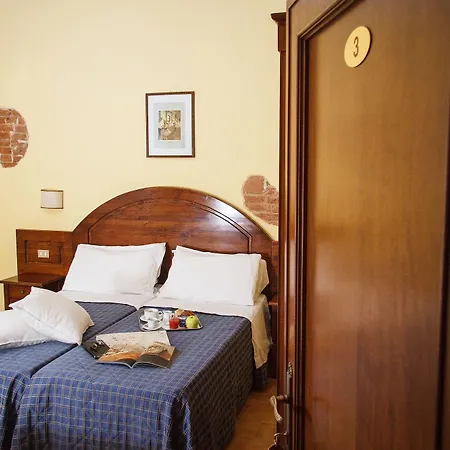 Nizza Hotel 3*