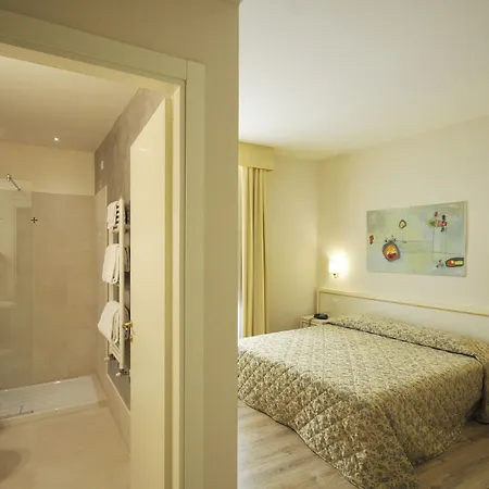 Marine Hotel 3*