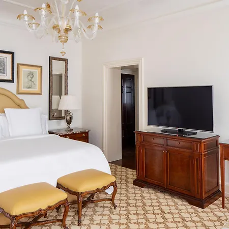 Hotel Four Seasons 5*