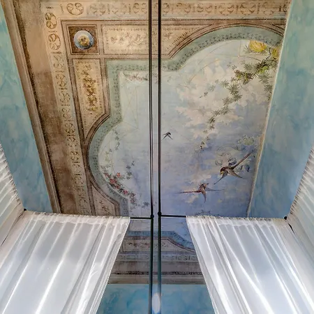 Palazzo Dal Borgo Hotel 4*