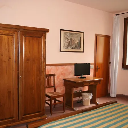 Monica Hotel