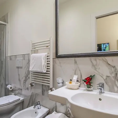 Accademia Hotel