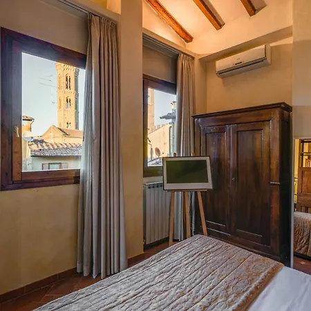 Residenza D'epoca In Piazza Della Signoria 2*