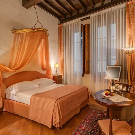 Residenza D'epoca In Piazza Della Signoria לינה וארוחת בוקר פירנצה